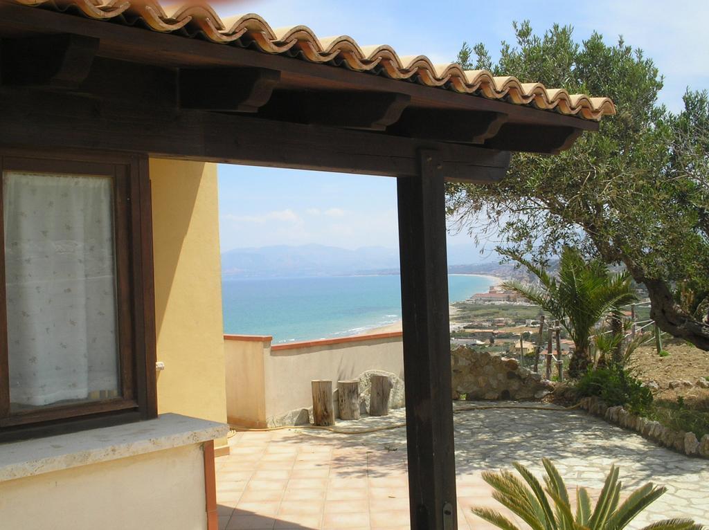 Blunda Holiday Home Castellammare del Golfo Zimmer foto