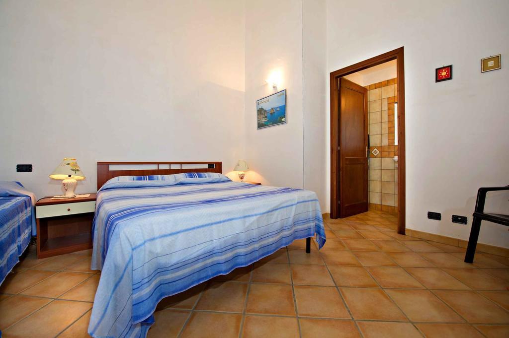 Blunda Holiday Home Castellammare del Golfo Zimmer foto