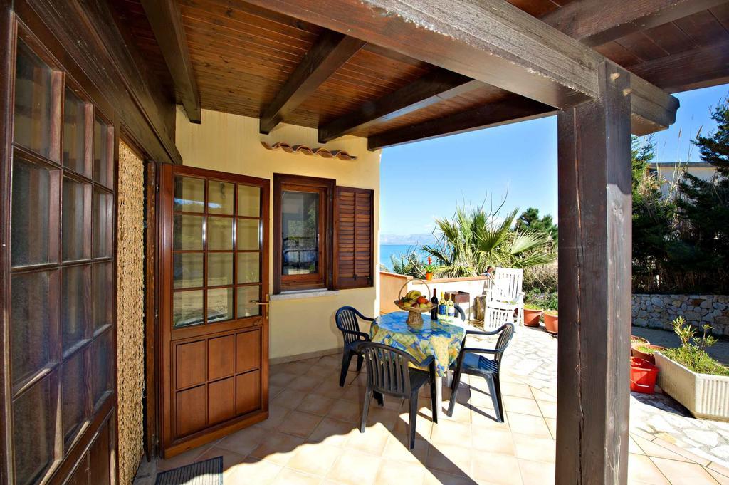 Blunda Holiday Home Castellammare del Golfo Zimmer foto
