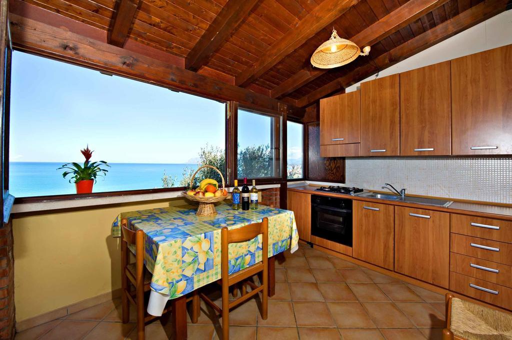 Blunda Holiday Home Castellammare del Golfo Zimmer foto